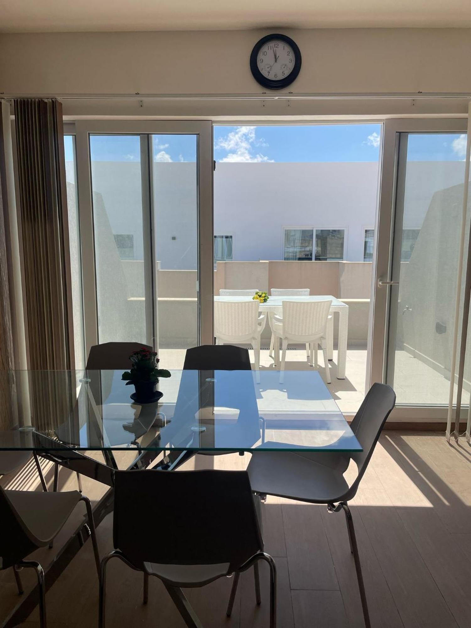 Apartament Wonderful Three Bedroom San Ġwann